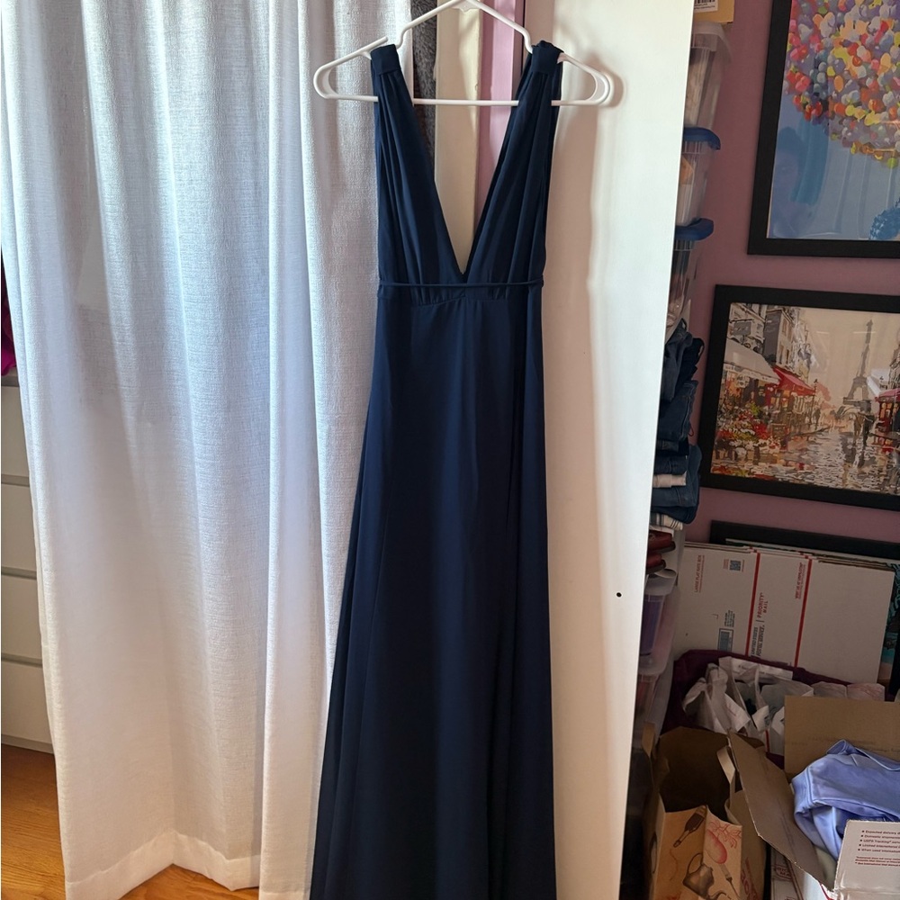 Elegant Navy Blue Evening Gown
